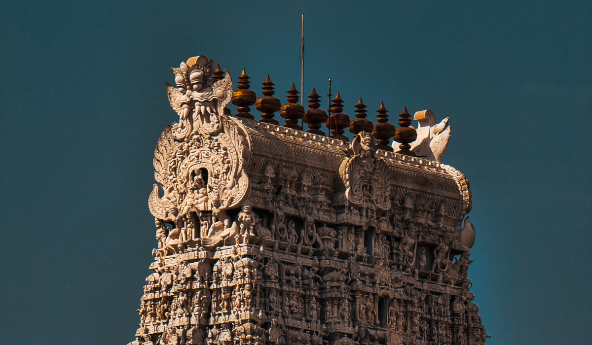 Best Of Tamil Nadu And Karnataka Tour 9N/10D Domestic Customized Tour Package With Optional Flight